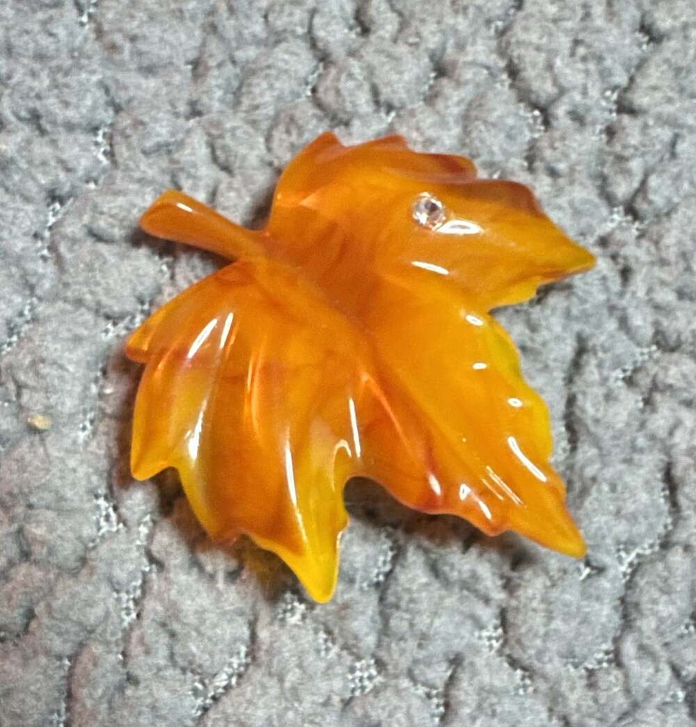 Vintage Amber Colored Resin Maple Leaf Brooch Pin Rhinestone